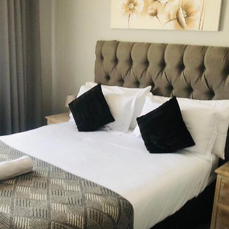 @Menlyn Place, Menlyn Maine, Pretoria - Accommodation Eksteriør bilde