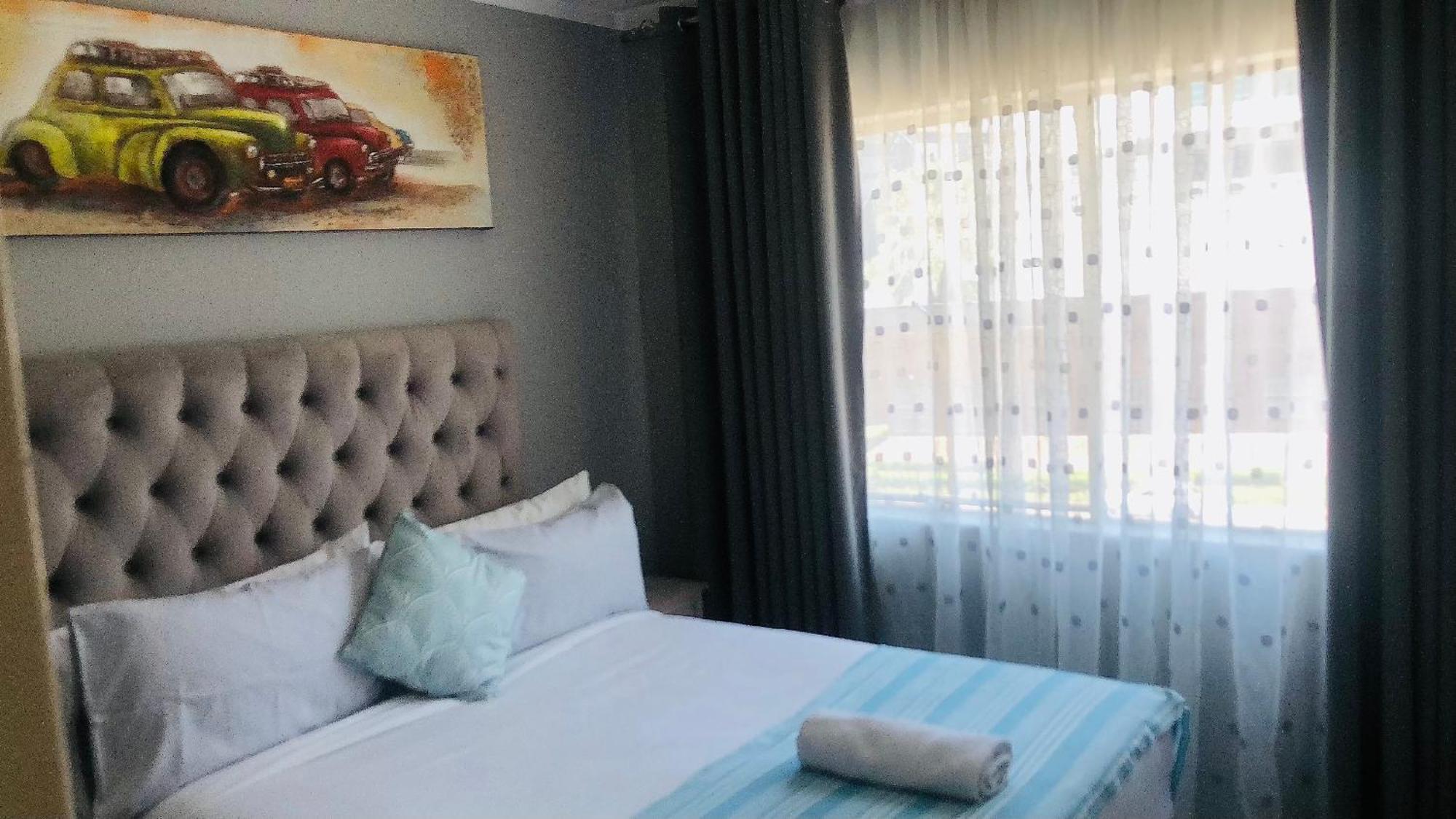@Menlyn Place, Menlyn Maine, Pretoria - Accommodation Eksteriør bilde